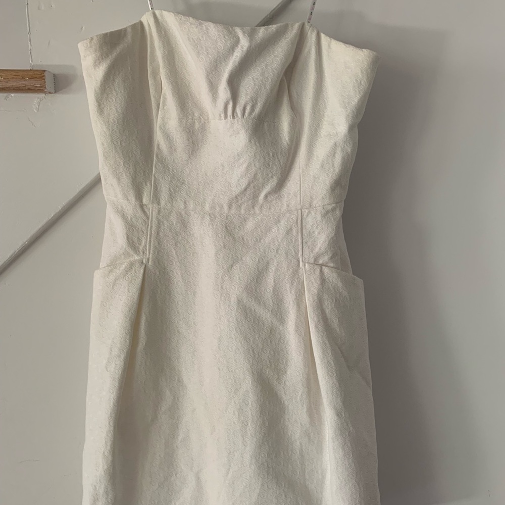 White Lilly Pulitzer Strapless Dress